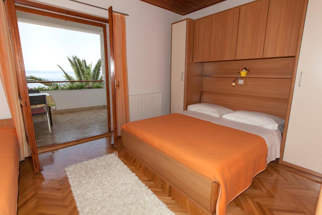 Apartments Milana Tucepi Bagian luar foto